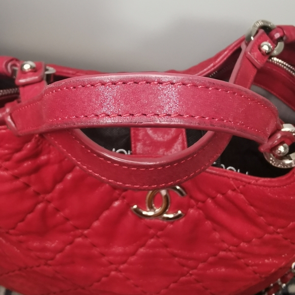 (Sold)100% Authentic Channel Lamb Skin Tote, Crossbody In Red - Picture 6 of 16